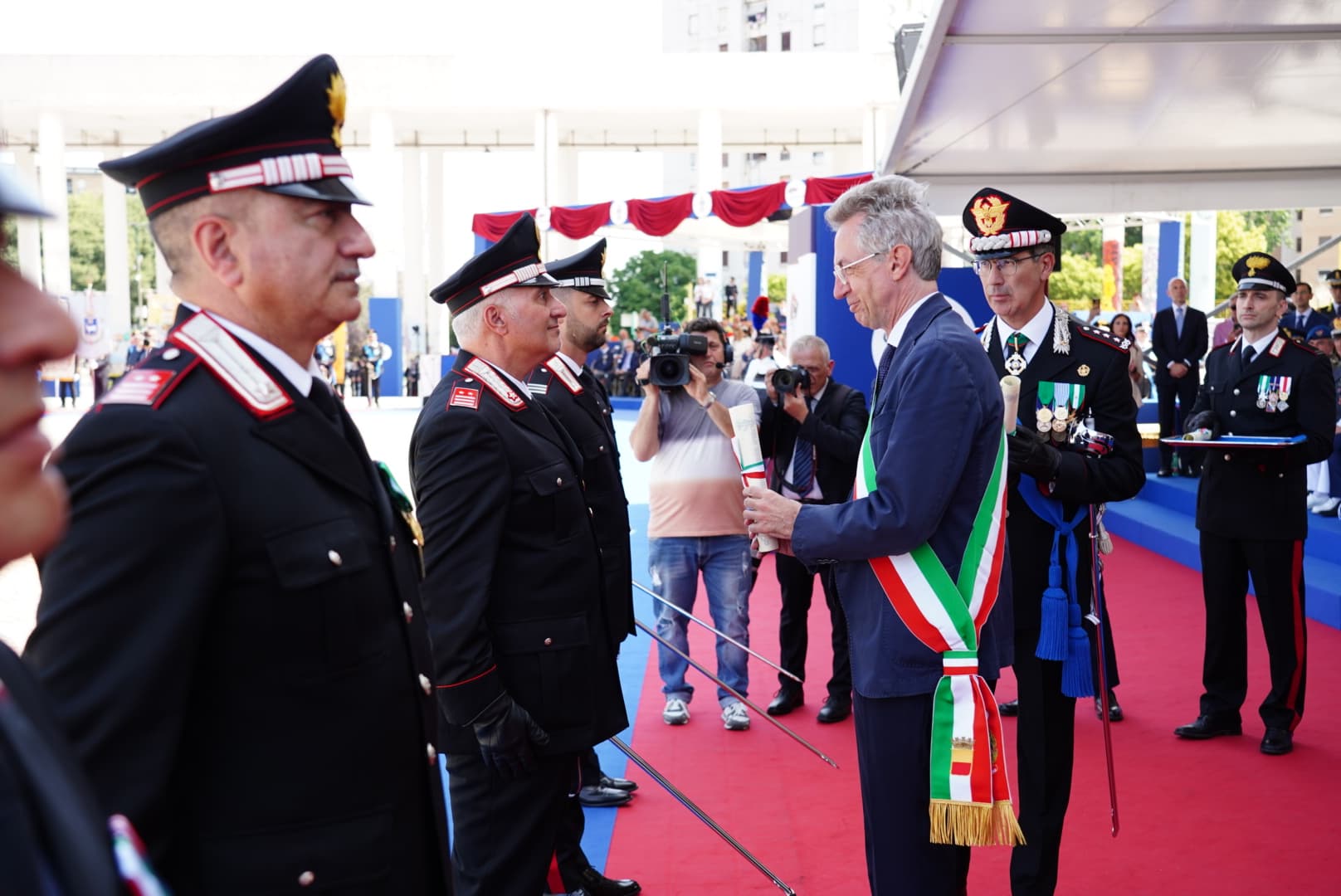 Anniversario Carabinieri, Manfredi: “Arma da oltre due secoli al servizio del Paese”